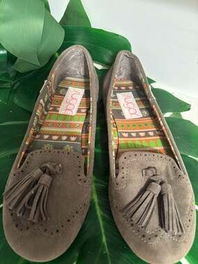 Sugar Krunch Women's Nutmeg Taupe Suede Tassel Moccasin Flats